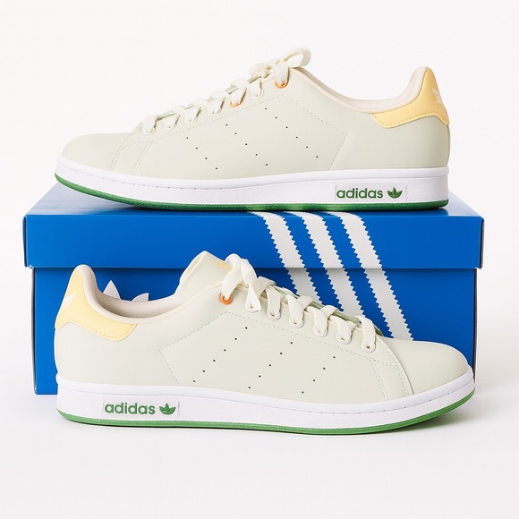 Adidas Stan Smith II W. Mint upper, green sole, gold insole, orange top eyelets. - Picture 2 of 5